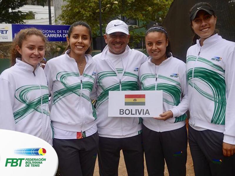 SOFIA, NOELIA, ROLANDO, SUSAN Y DANIELA